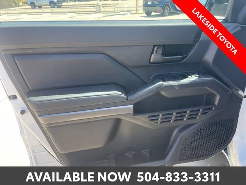 Certified 2026 Toyota Tacoma SR5 AWD/4WD image 25