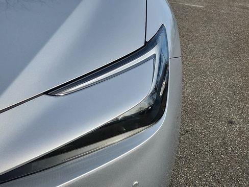 Certified 2025 Toyota Prius Plug-In Hybrid image 10