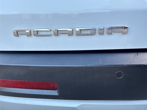 Used 2020 GMC Acadia SLT image 28