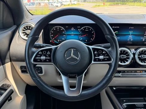 Certified 2023 Mercedes-Benz GLA 250 4MATIC image 13