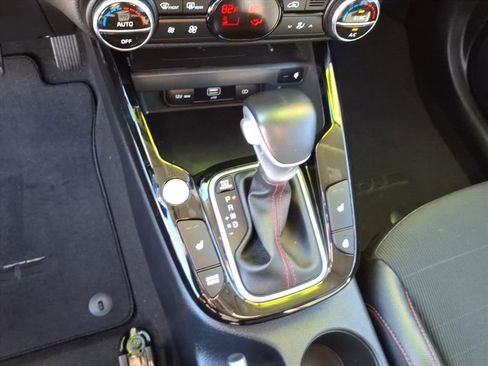 Used 2021 Kia Soul Turbo image 24