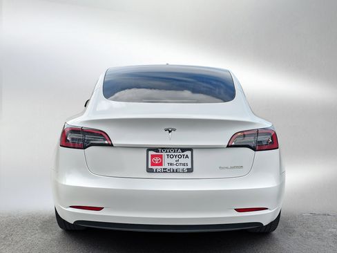 Used 2023 Tesla Model 3 Performance AWD/4WD image 4