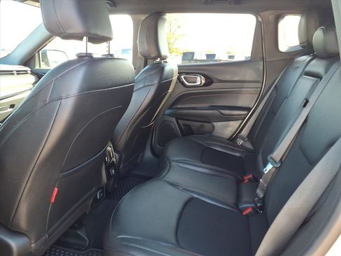 Used 2024 Jeep Compass Trailhawk image 12