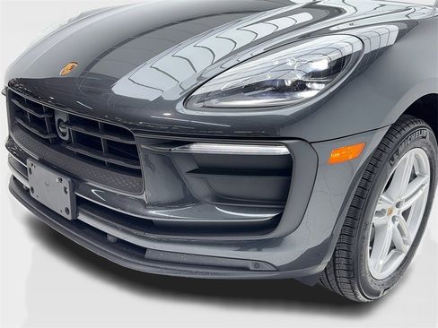 Used 2025 Porsche Macan w/ Premium Package Plus image 5
