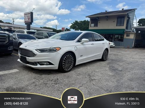 Used 2017 Ford Fusion Energi Titanium FWD image 1