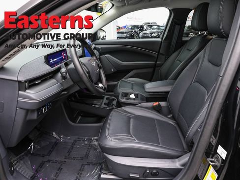 Used 2025 Ford Mustang Mach-E Premium AWD/4WD image 14