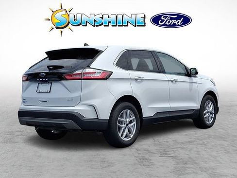 Certified 2022 Ford Edge SEL w/ Convenience Package AWD/4WD image 6
