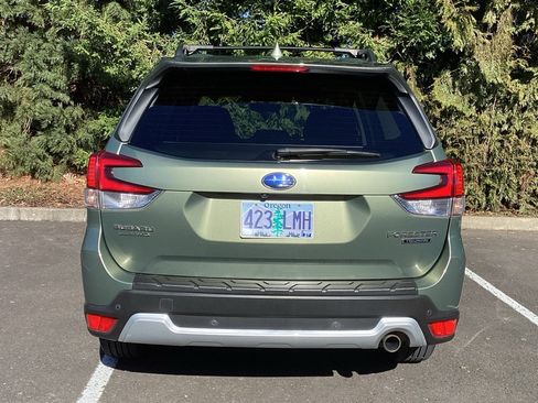 Used 2019 Subaru Forester Touring image 19