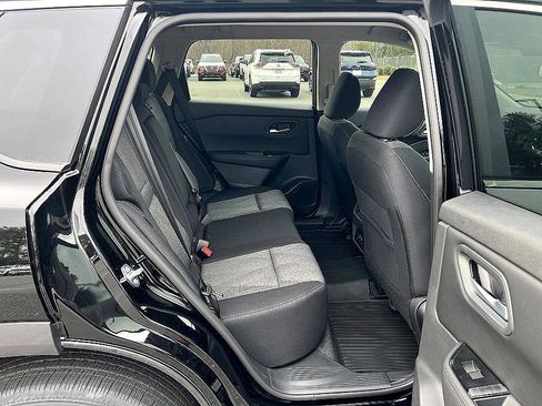 New 2026 Nissan Rogue SV image 25