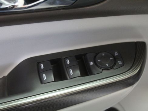 Used 2017 GMC Acadia SLT image 22