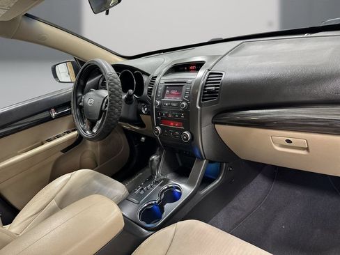 Used 2012 Kia Sorento EX FWD image 16