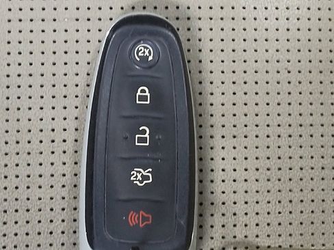 Used 2015 Ford Taurus Limited w/ Equipment Group 301A image 32