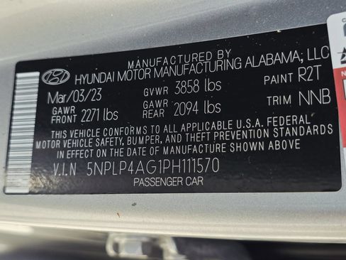 Used 2023 Hyundai Elantra Limited FWD image 34