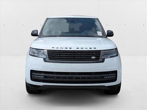 New 2025 Land Rover Range Rover SE image 6