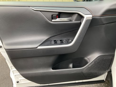 Used 2024 Toyota RAV4 Adventure image 26