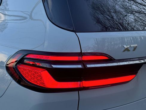 Used 2023 BMW X7 M60i w/ Executive Package image 25