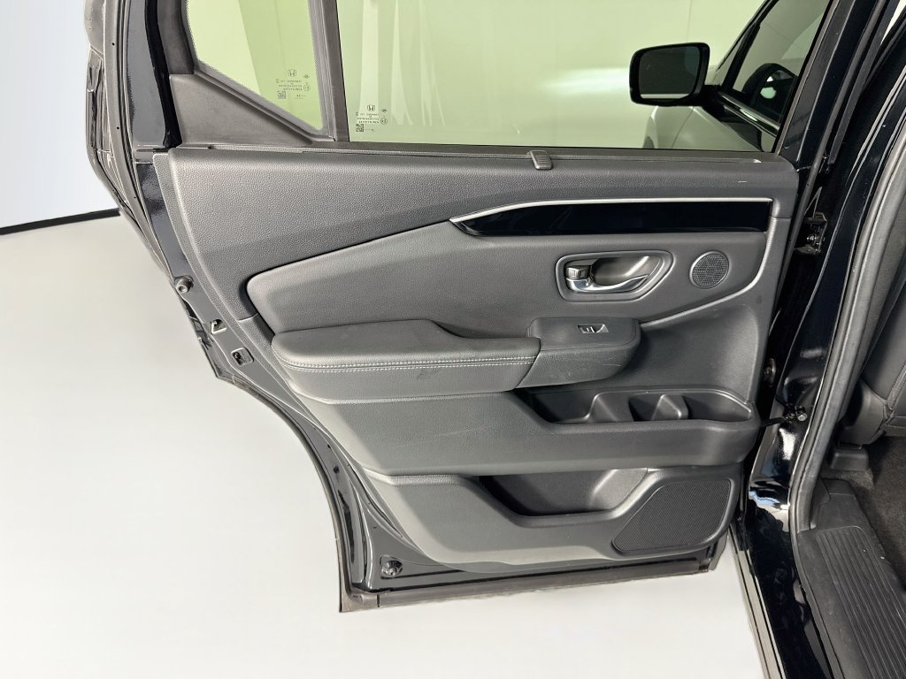 Certified 2025 Honda Pilot EX-L image 26