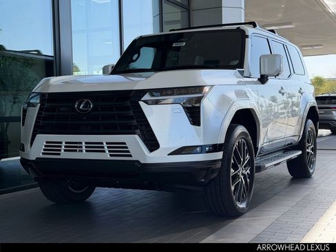 New 2026 Lexus GX 550 AWD/4WD image 2