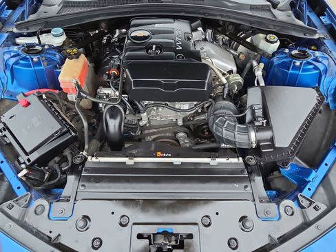 Used 2018 Chevrolet Camaro LS RWD image 13