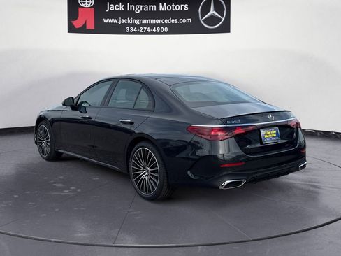 New 2026 Mercedes-Benz E 350 4MATIC Sedan image 3