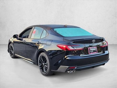 New 2025 Toyota Camry SE image 8