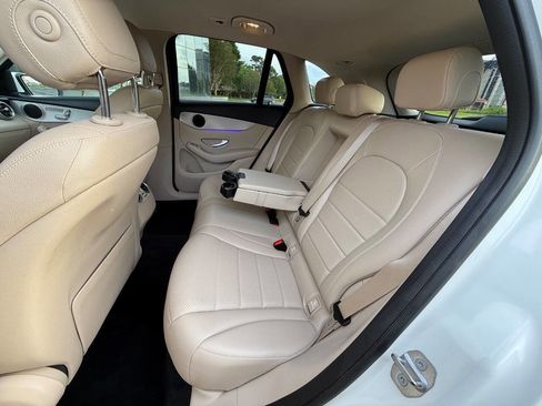 Used 2020 Mercedes-Benz GLC 300 image 33