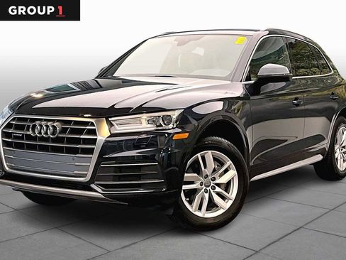 Used 2020 Audi Q5 Premium w/ Convenience Package image 1