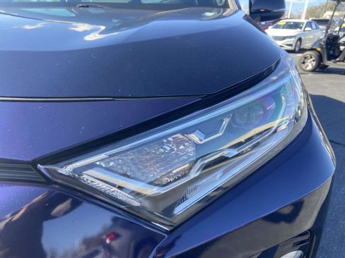 Used 2020 Toyota RAV4 XSE image 5