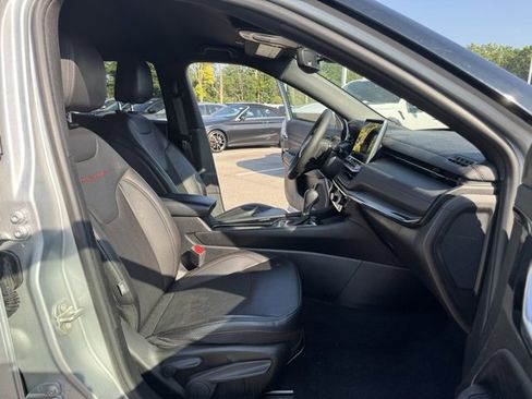 Used 2024 Jeep Compass Trailhawk image 25