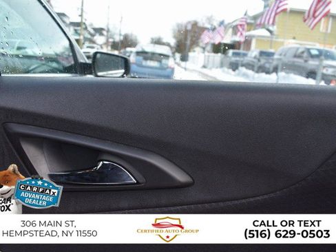 Used 2024 Chevrolet Malibu LT image 24