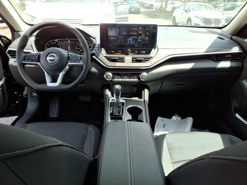 New 2025 Nissan Altima 2.5 SV w/ SV Premium Package image 7