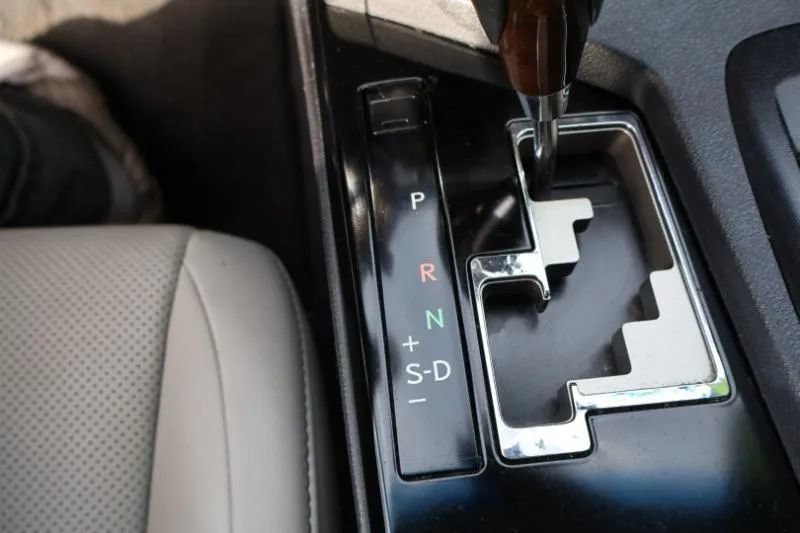 Used 2014 Lexus ES 350 w/ Premium Package FWD image 19