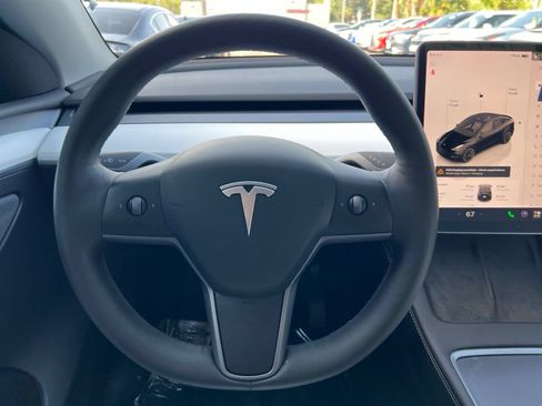 Used 2023 Tesla Model Y 2WD image 36