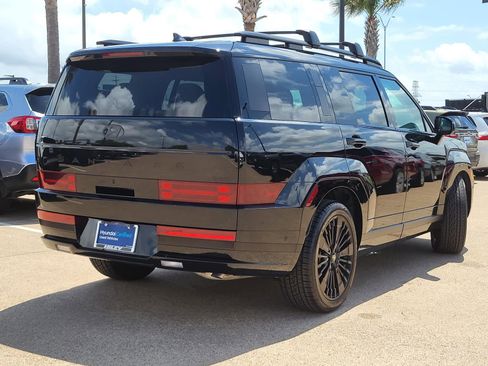 Used 2025 Hyundai Santa Fe Calligraphy FWD image 4