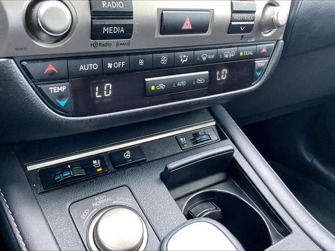 Used 2016 Lexus ES 350 w/ Premium Package w/Wood Trim FWD image 34
