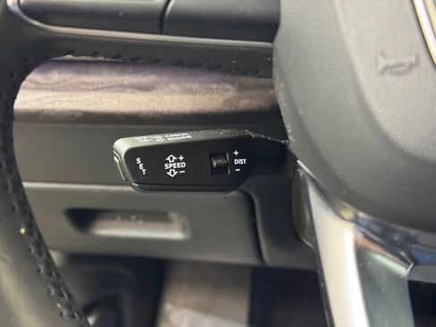 Used 2019 Audi Q8 Prestige w/ Luxury Package image 40