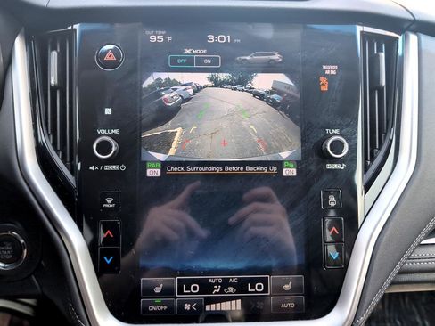 Used 2022 Subaru Outback Limited image 21