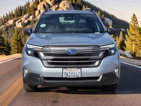 Certified 2026 Subaru Forester Premium AWD/4WD image 3