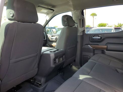 Used 2021 Chevrolet Silverado 1500 LT Trail Boss image 10