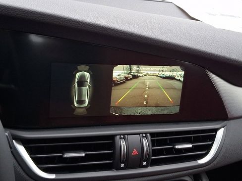 New 2026 Alfa Romeo Giulia AWD image 15