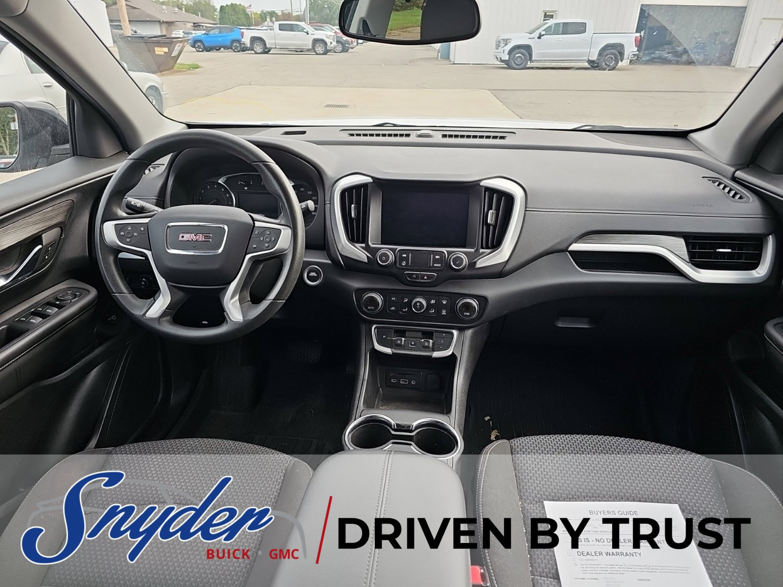Used 2023 GMC Terrain SLE w/ Driver Convenience Package FWD image 8