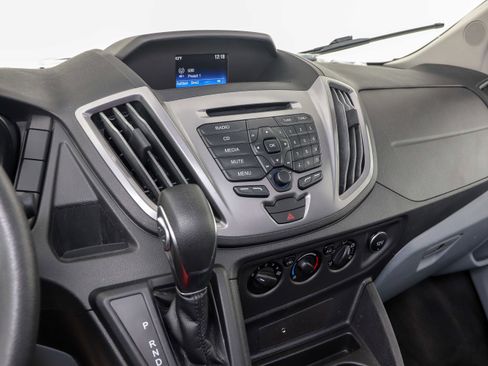 Used 2019 Ford Transit 350 XLT image 18