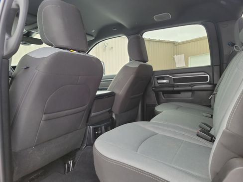 Used 2024 RAM 2500 Big Horn w/ Bed Utility Group image 21