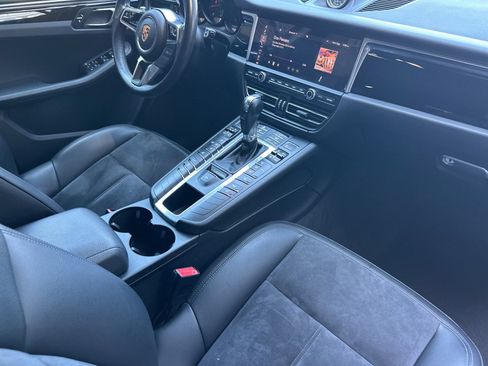 Used 2019 Porsche Macan AWD/4WD image 18