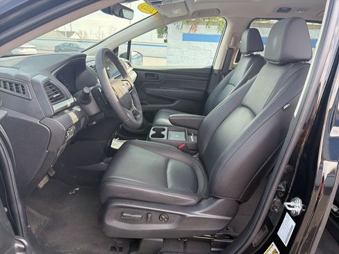 Used 2025 Honda Odyssey EX-L image 17