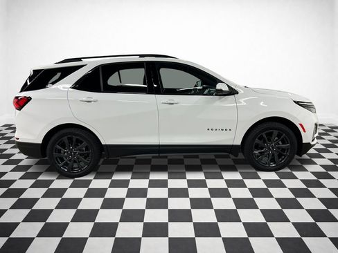 Certified 2022 Chevrolet Equinox RS w/ RS Leather Package image 2