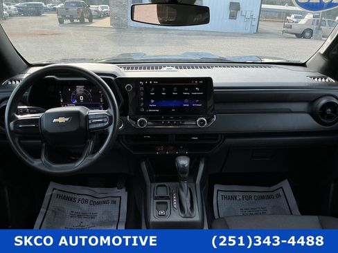 Used 2023 Chevrolet Colorado W/T image 15
