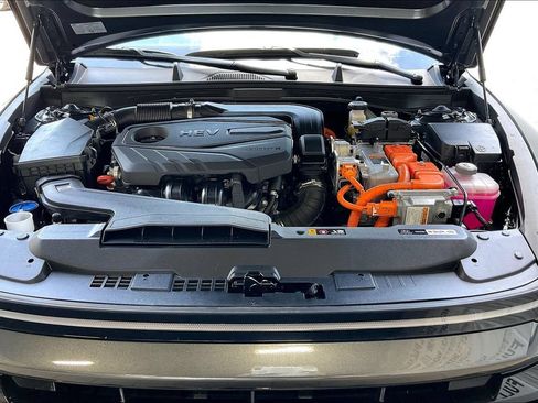 Used 2025 Hyundai Sonata SEL FWD image 27