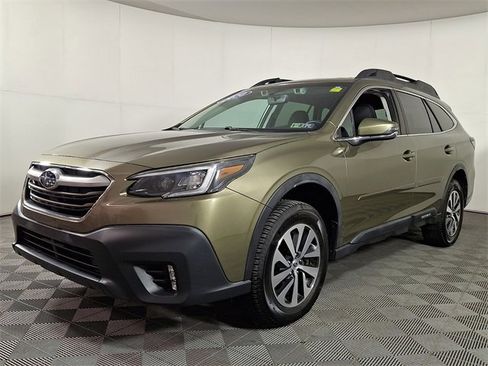 Used 2020 Subaru Outback Premium image 6