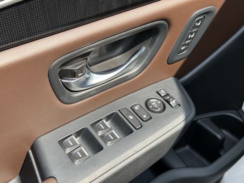 Used 2023 Honda Pilot Elite image 14